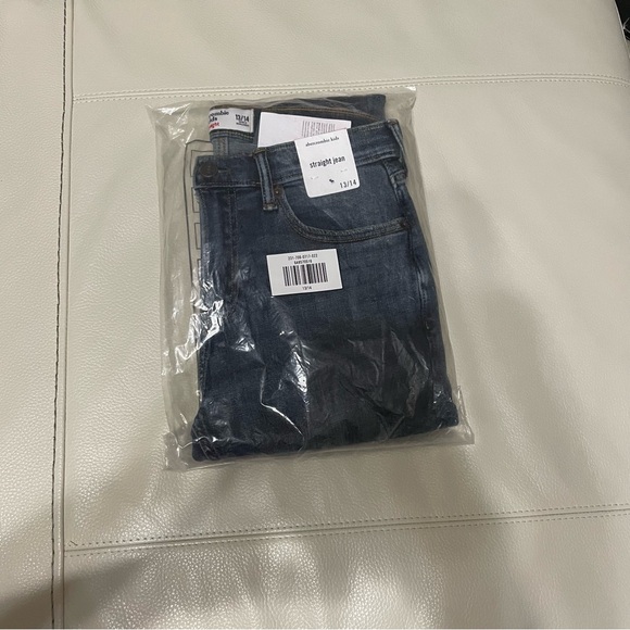 Abercrombie Boys straight jeans, DARK RIPPED WASH straight jeans Size 13/14 - Picture 13 of 15